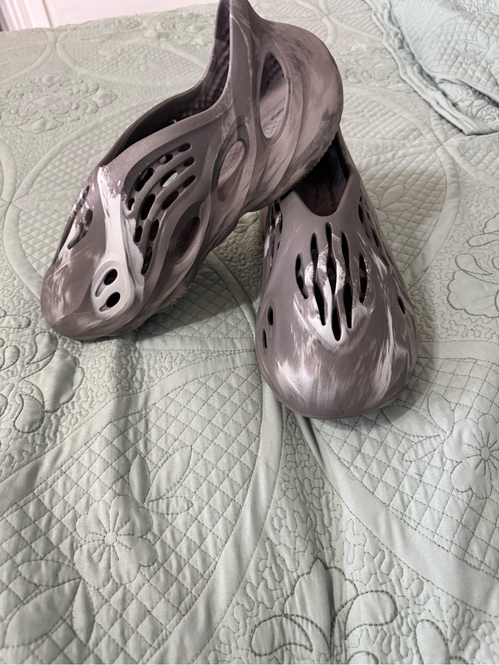 Women's Lightweight Grey Foam Slip-On Clog